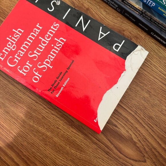 Various Paperback Books -- Spanish, Portuguese, Photography, Running, and More - Picture 2 of 2